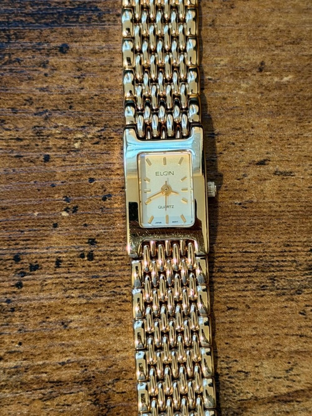 Elgin Women's Quartz Watch Gold Tone Champagne Dial Mesh Bracelet 21mm